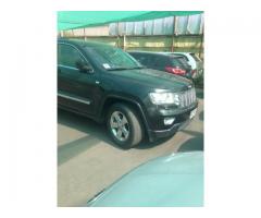 Vendo Jeep Gran Cherokee Laredo automatico negro metalico