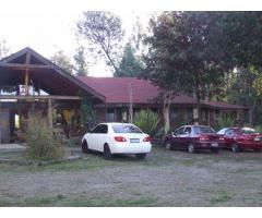 HERMOSO RESTAURANT CON PISCINA ARRIENDO, ORILLA DE RUTA