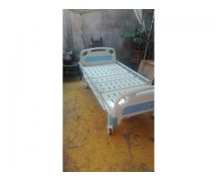 Arriendo cama clinica manual