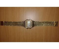 Reloj varón Digital, Pulsera metálica color dorado