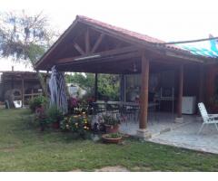 Vendo sitio con 2 casa Hermosas