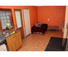 VENTA DE GRAN CASA EN DOS PISOS, Cuatro Álamos, Maipú