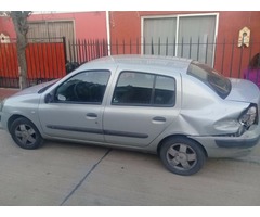 Vendo Automóvil Renaul Clio Sedan Año 2003