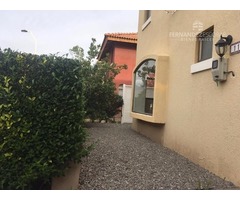 FERNANDEZ ESCOBAR Vende Casa 3D 3B Condominio Piscina Los Maitenes