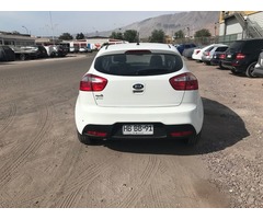 KIA RIO5