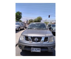 VENDO NISSAN NAVARA AÑO 2012 FULL GRIS